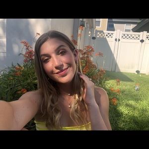 Meet your Posher, Hailey